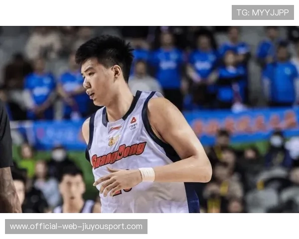 焦泊乔陷孤军作战困境,广东内线即便补强仍被打爆,焦泊乔是哪人 焦泊乔陷孤军作战困境,广东内线即便补强仍被打爆,焦泊乔是哪人