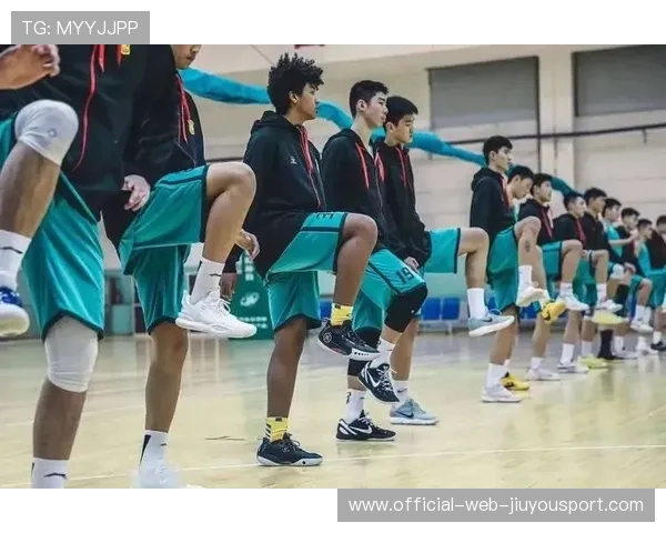 青少年篮球青训体系完善,青少年赛事逐步走向专业化,青少年篮球队训练视频 青少年篮球青训体系完善,青少年赛事逐步走向专业化,青少年篮球队训练视频