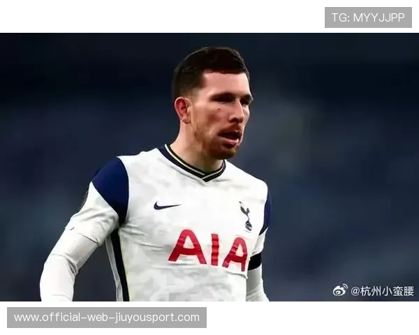 马赛官宣签下热刺中场霍伊别尔，完成中场防线升级